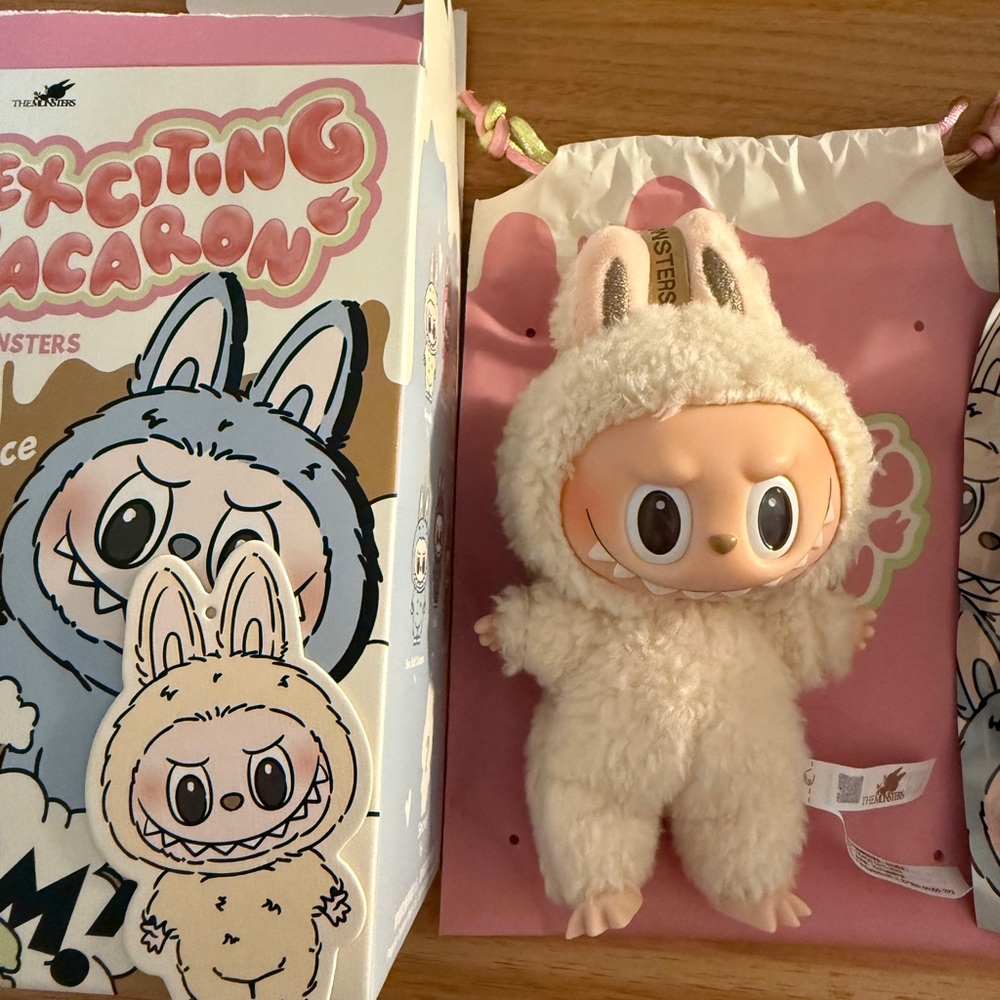 Pop Mart Exciting Macaron Labubu Soymilk